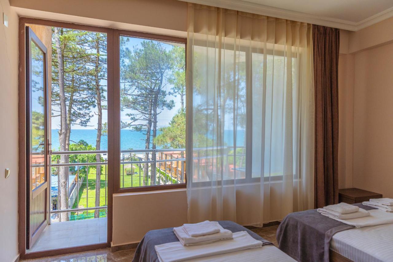 Samni Hotel ウレキ エクステリア 写真