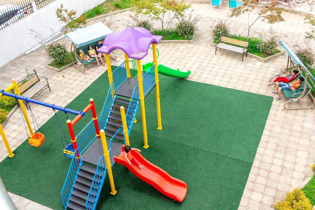 Samni Hotel ウレキ エクステリア 写真