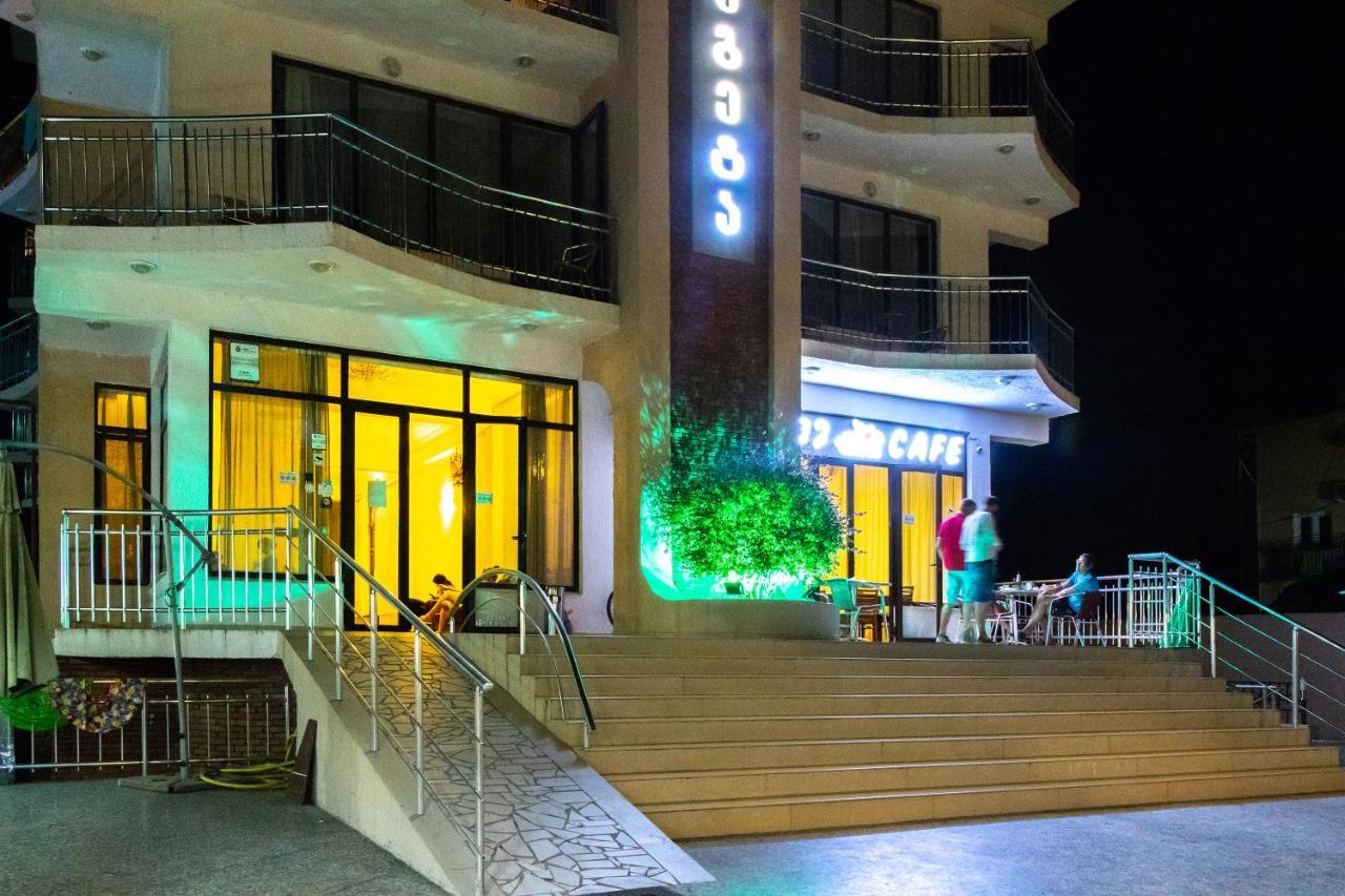 Samni Hotel ウレキ エクステリア 写真